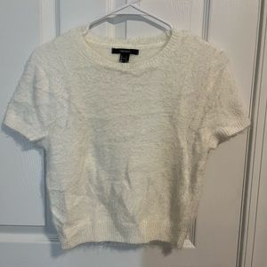 FUZZY WHITE SWEATER TEE SHIRT